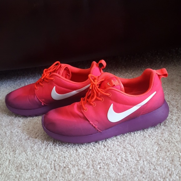 Shoes - Picture 2 of 6